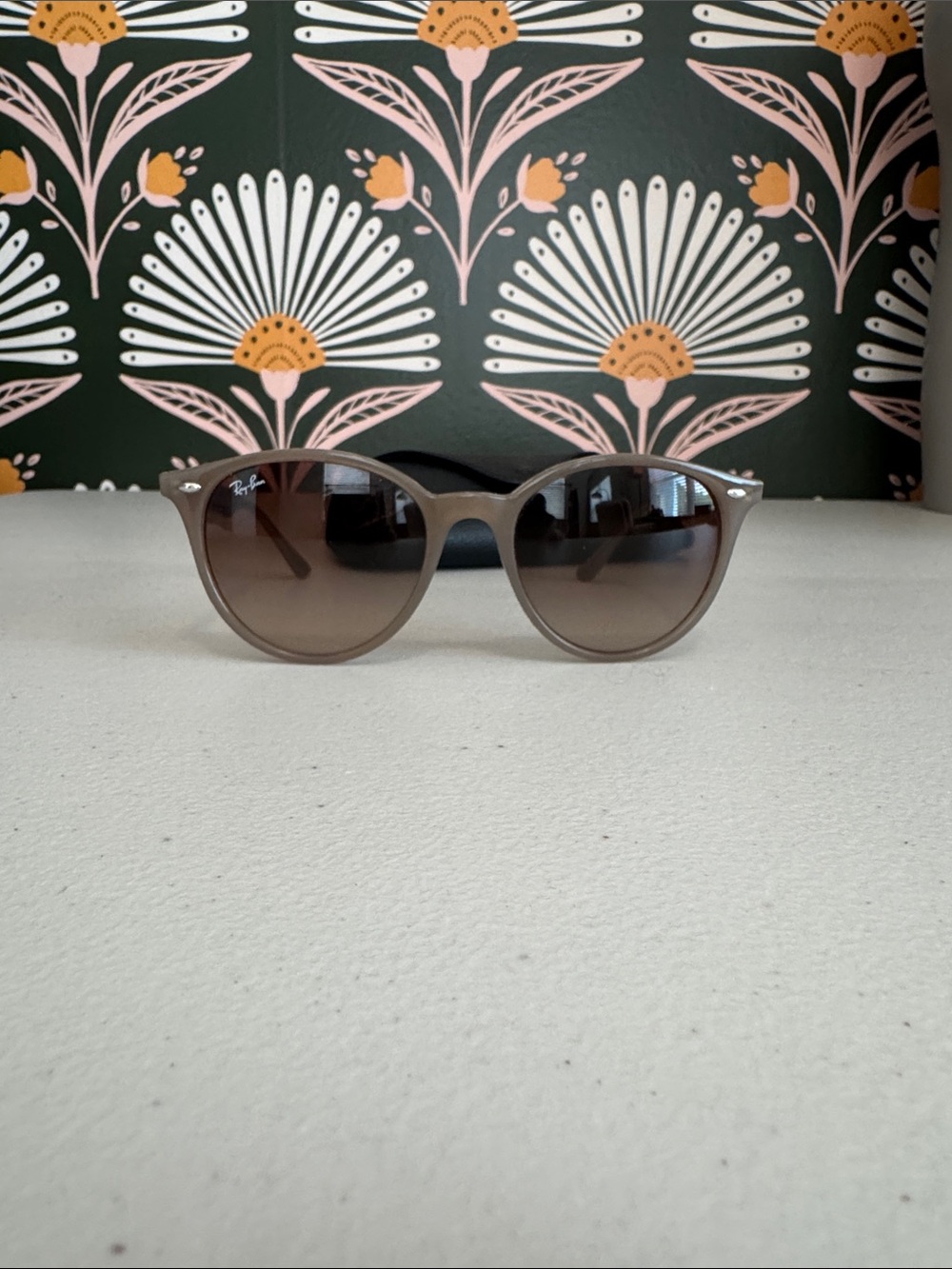 Ray-Ban Women's Taupe Round Sunglasses with Brown Gradient Lenses - Picture 4 of 13